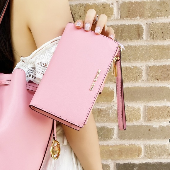 Michael Kors Large wristlet wallet bubblegum Pink - Picture 2 of 4